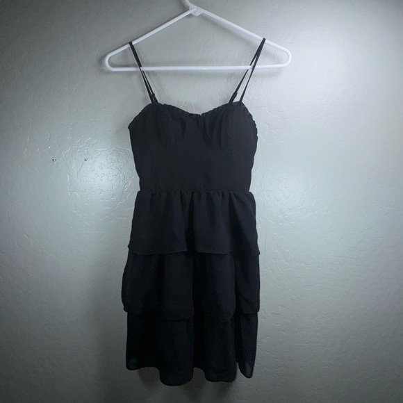 American Eagle Outfitters Dresses & Skirts - American Eagle Black Tiered Chiffon Mini Dress Size 0 Y2K